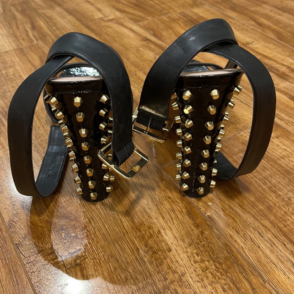 VINCE CAMUTO - Picture 4 of 4